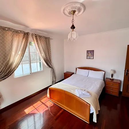 4-bed Beautiful W View&private Parking